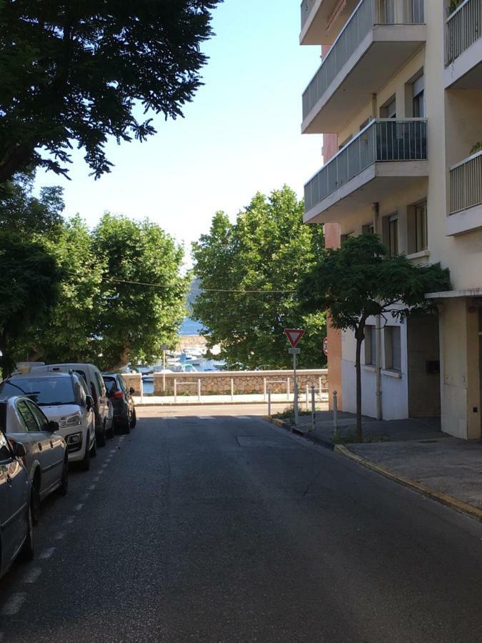 Goeland 1,climatise, Wifi Et Sa Terrasse A 150 M De La Apartment Toulon